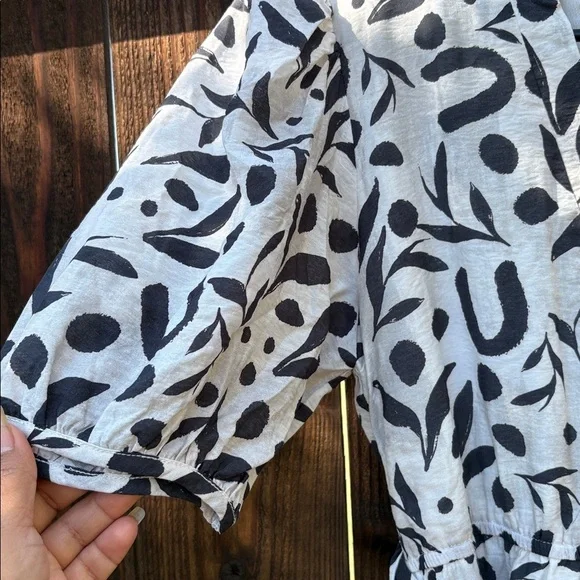 NWT THML Black and White Patterned dress. - Picture 3 of 13